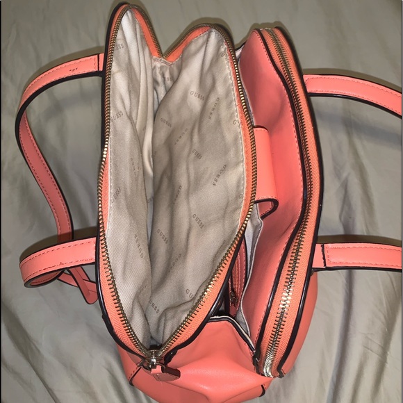 Purse - Picture 2 of 5